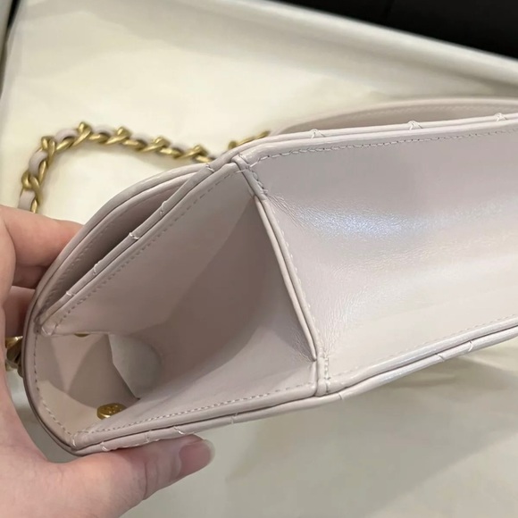 🦄BRAND NEW! 2021 CHANEL COCO Crush Classic Small Violet Clair Purple GHW Bag - Picture 6 of 12